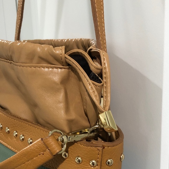 Anna Paola Leather bucket bag Green and light brown - Picture 11 of 16